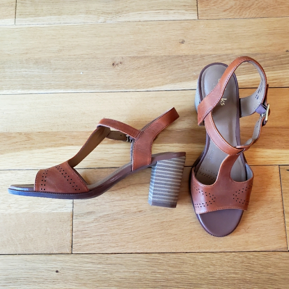 Clarks Ciera Glass block heel size 6